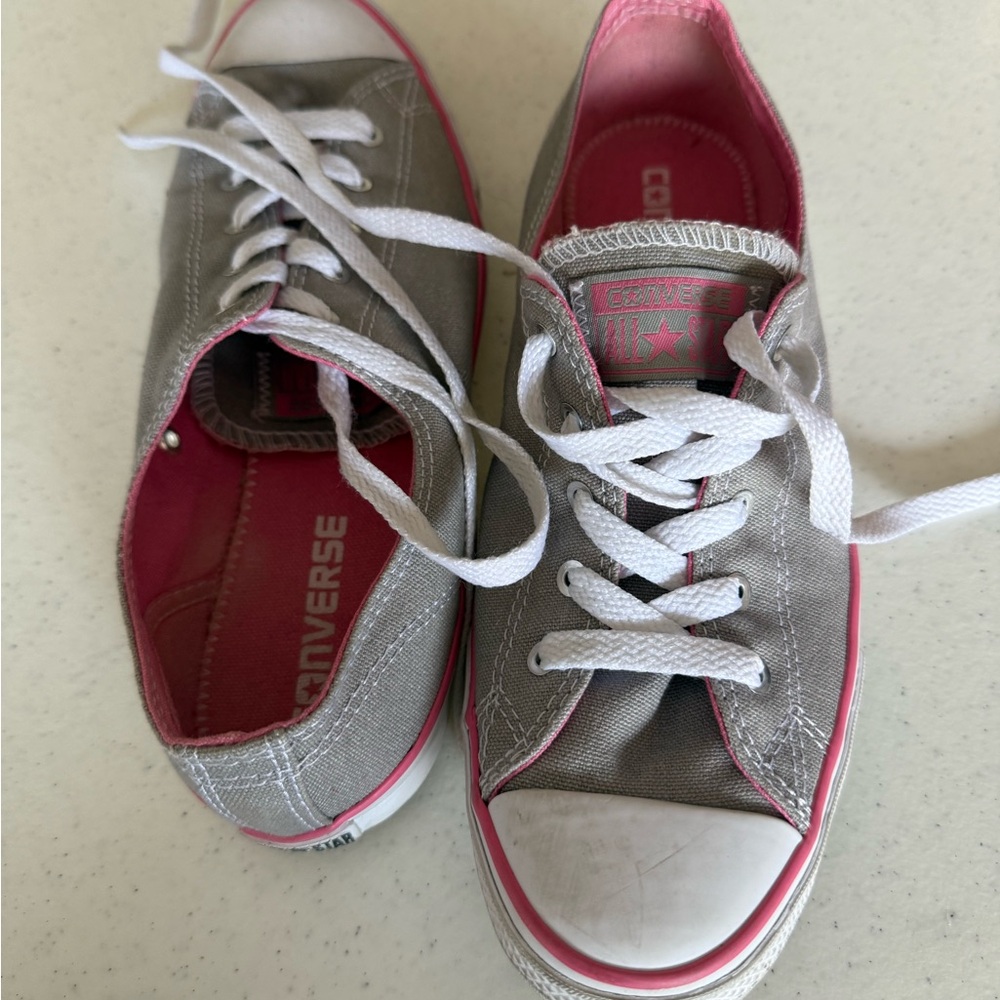 Converse Women's Gray and Pink Sneakers